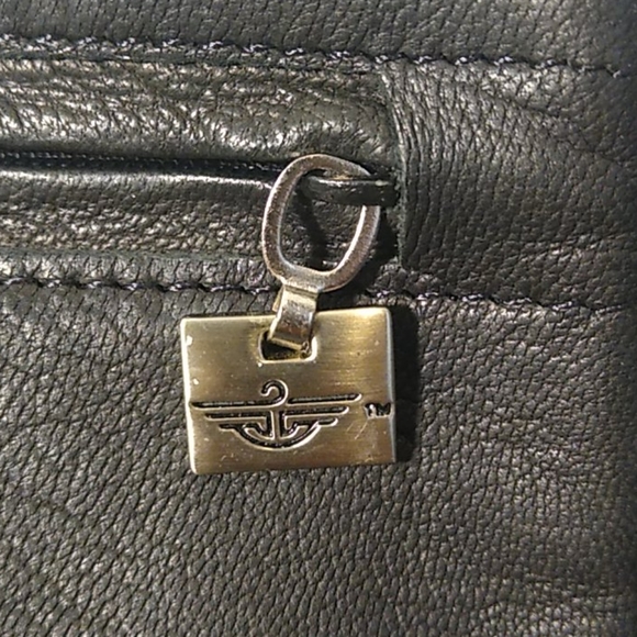 Leather wallet - Picture 5 of 7